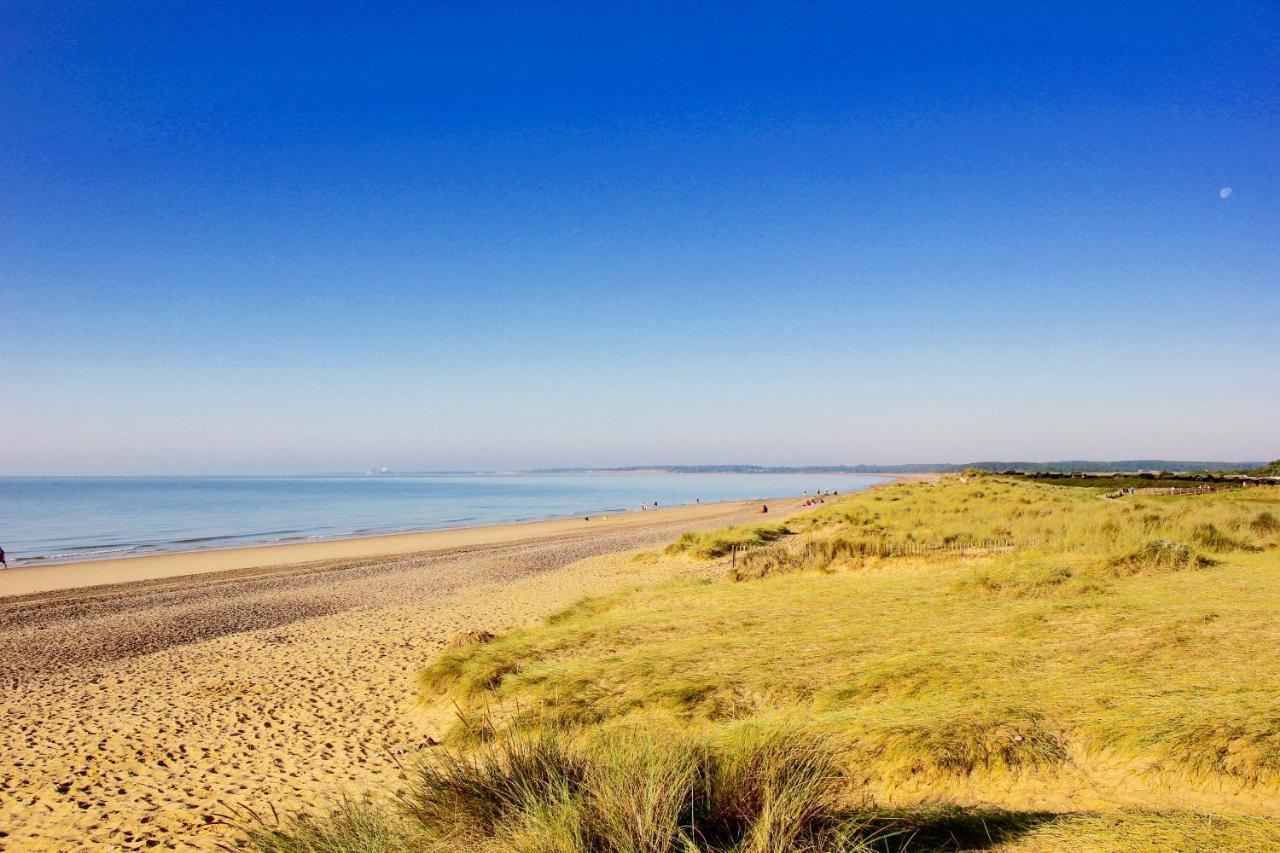 Romantic Flint Cottage On The Suffolk Coast Саксмъндам Екстериор снимка