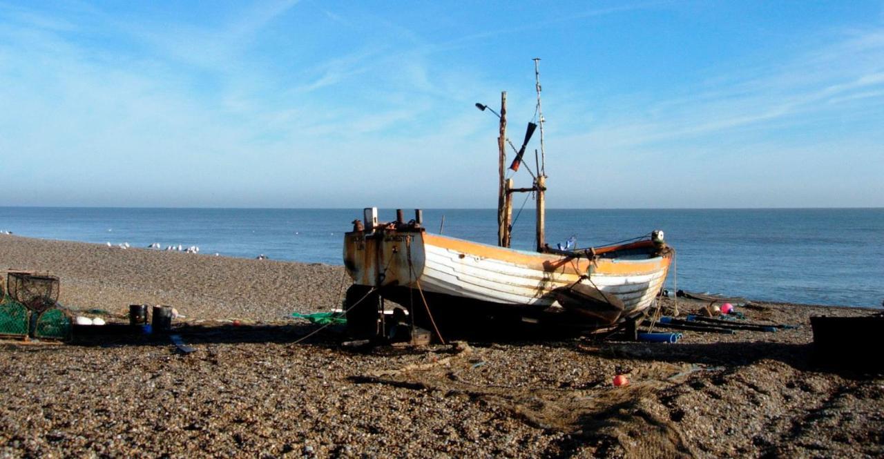 Romantic Flint Cottage On The Suffolk Coast Саксмъндам Екстериор снимка
