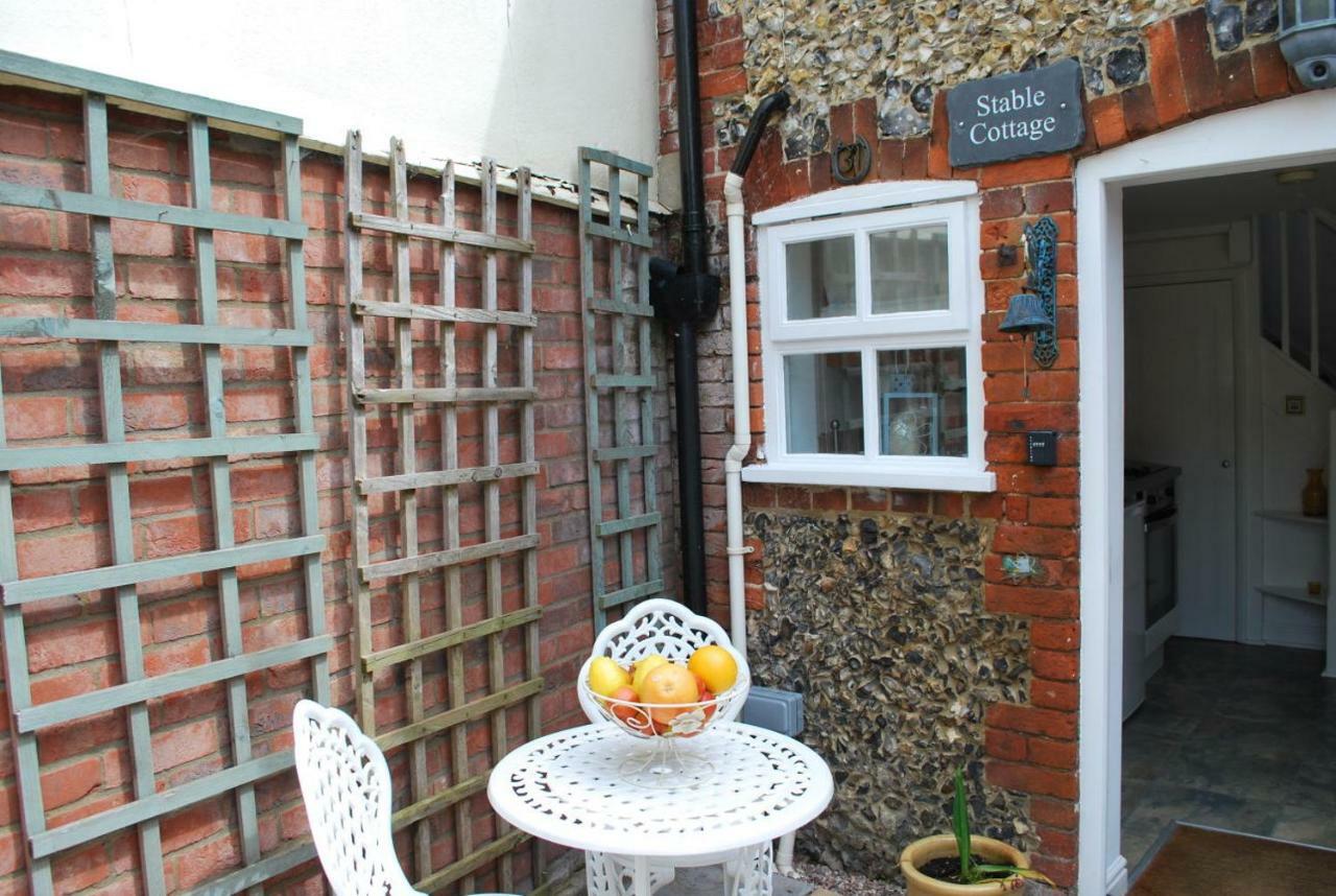 Romantic Flint Cottage On The Suffolk Coast Саксмъндам Екстериор снимка